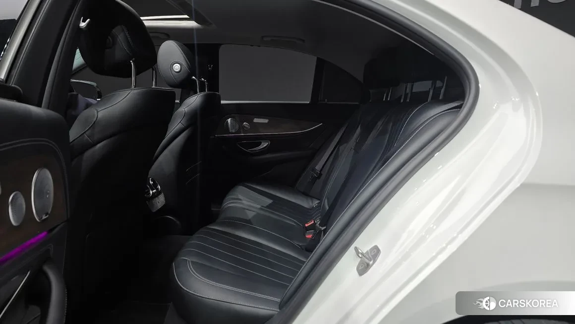 Mercedes-Benz E-Class W213 2018 Белый из Кореи, фото 3