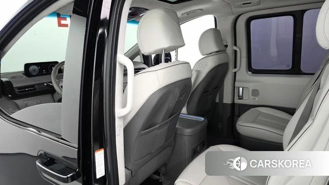 Hyundai Staria 2022 Черный из Кореи, фото 3