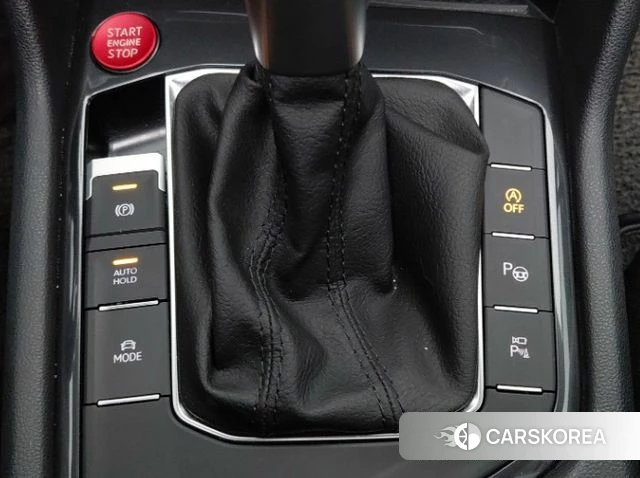 Volkswagen Tiguan Allspace 2024 Черный из Кореи, фото 3