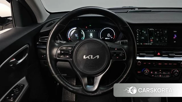 Kia Niro Plus 2022 Белый из Кореи, фото 3
