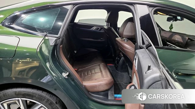 BMW i4 2022 Зеленый из Кореи, фото 3