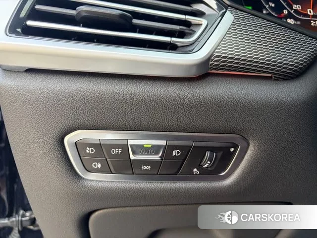 BMW X6 (G06) 2021 Черный из Кореи, фото 3