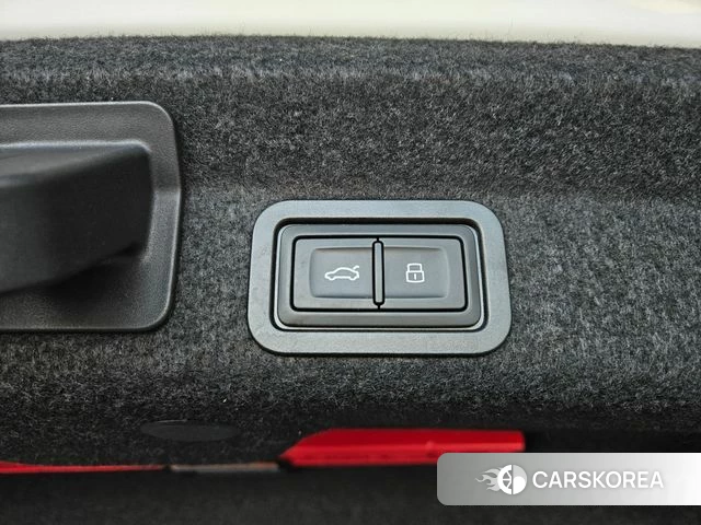 Audi A6 (C8) 2022 Белый из Кореи, фото 3