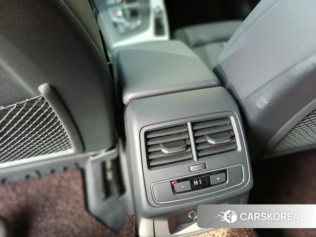 Audi A4 (B9) 2019 Жемчужный цвет из Кореи, фото 3