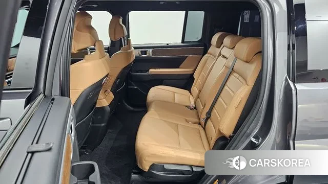 Hyundai Santa Fe (MX5) 2023 Серый из Кореи, фото 3