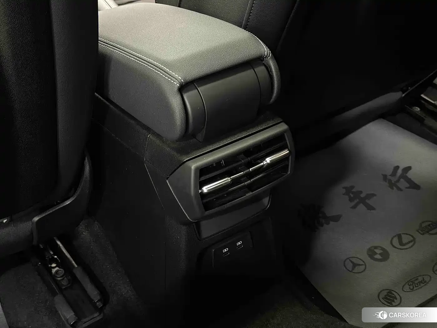 Audi A3 2023 Silver/gray из Китая, фото 3