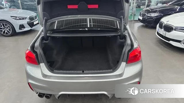 BMW M5 (F90) 2019 Серебристо-серый из Кореи, фото 3