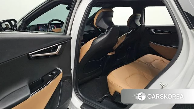 Kia EV6 2023 Белый из Кореи, фото 3