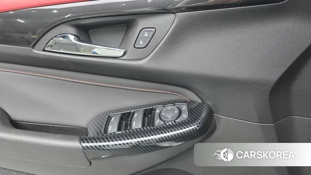 Chevrolet (GM Daewoo) The New Trail Blazer 2024 Белый из Кореи, фото 3