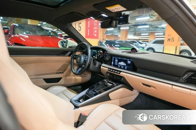 Porsche 911(992) 2020 Белый из Кореи, фото 3