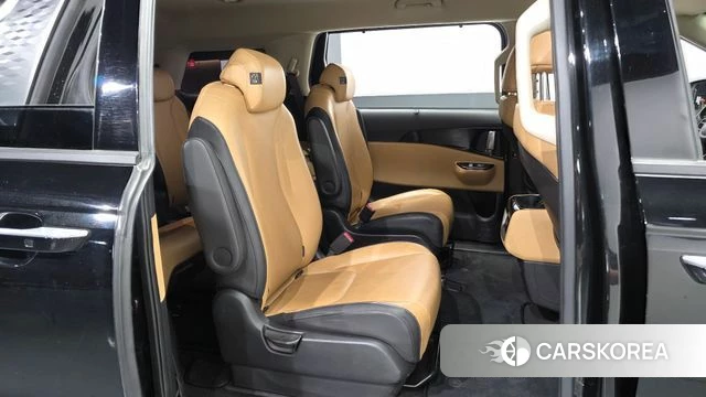 Kia Carnival 4th generation 2022 Черный из Кореи, фото 3
