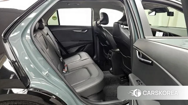 Kia Di Ol Nu Niro 2022 Темно-зеленый из Кореи, фото 3