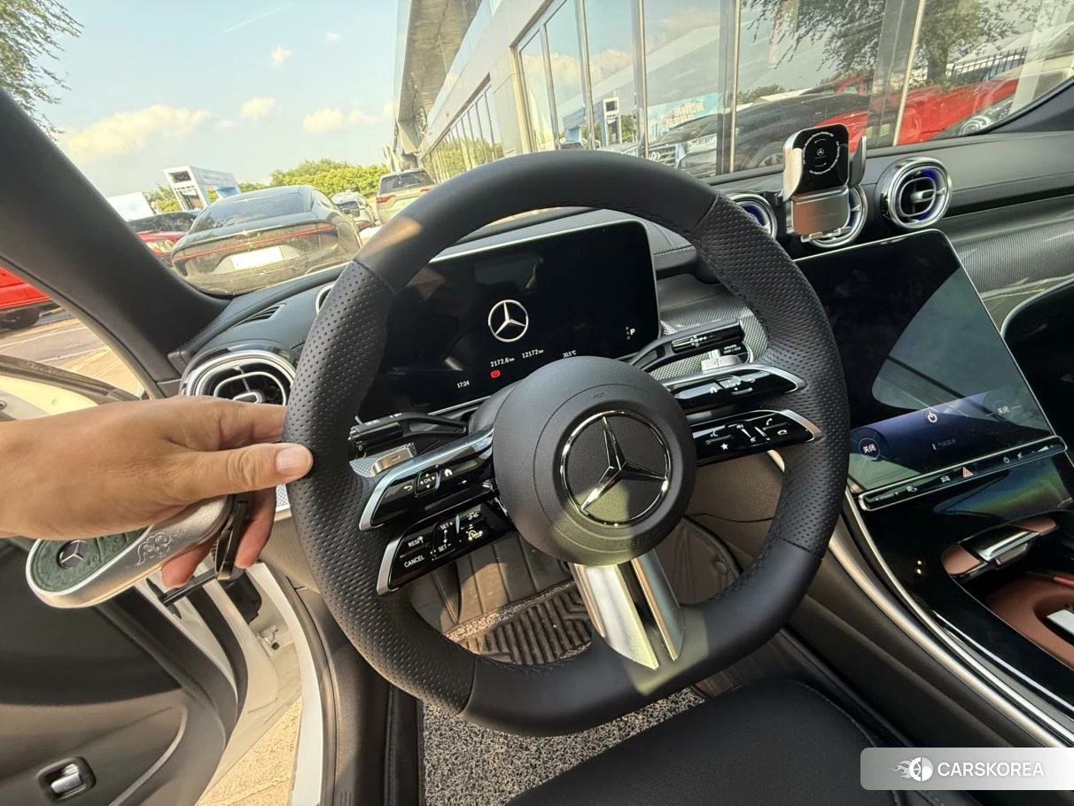 Mercedes-Benz Class C 2024 Белый из Китая, фото 3