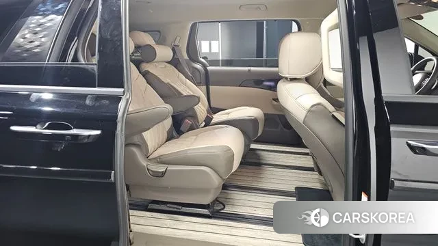 Kia Carnival 4th generation 2023 Черный из Кореи, фото 3