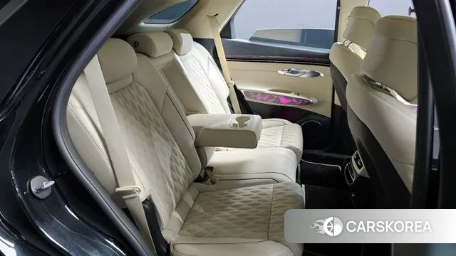 Genesis GV70 2023 Черный из Кореи, фото 3