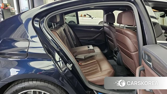 BMW 5 Series (G30) 2021 Черный из Кореи, фото 3