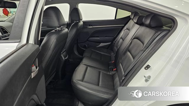 Hyundai Avante AD 2018 Белый из Кореи, фото 3