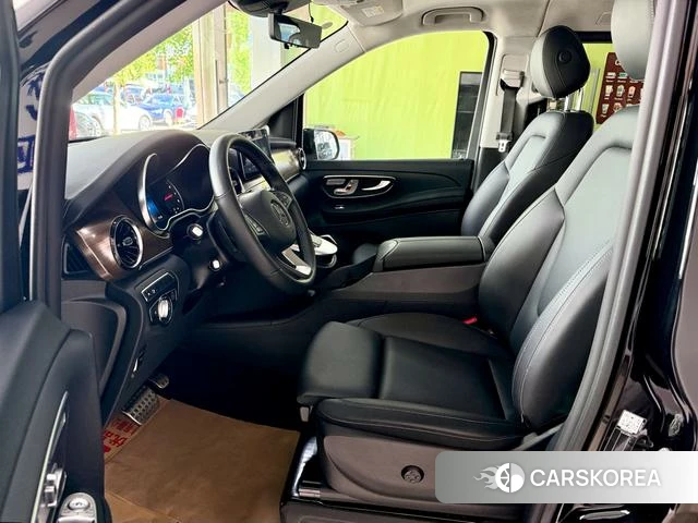 Mercedes-Benz V-class 2024 Черный из Китая, фото 3