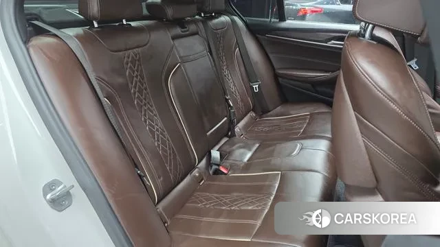 BMW 5 Series (G30) 2020 Белый из Кореи, фото 3