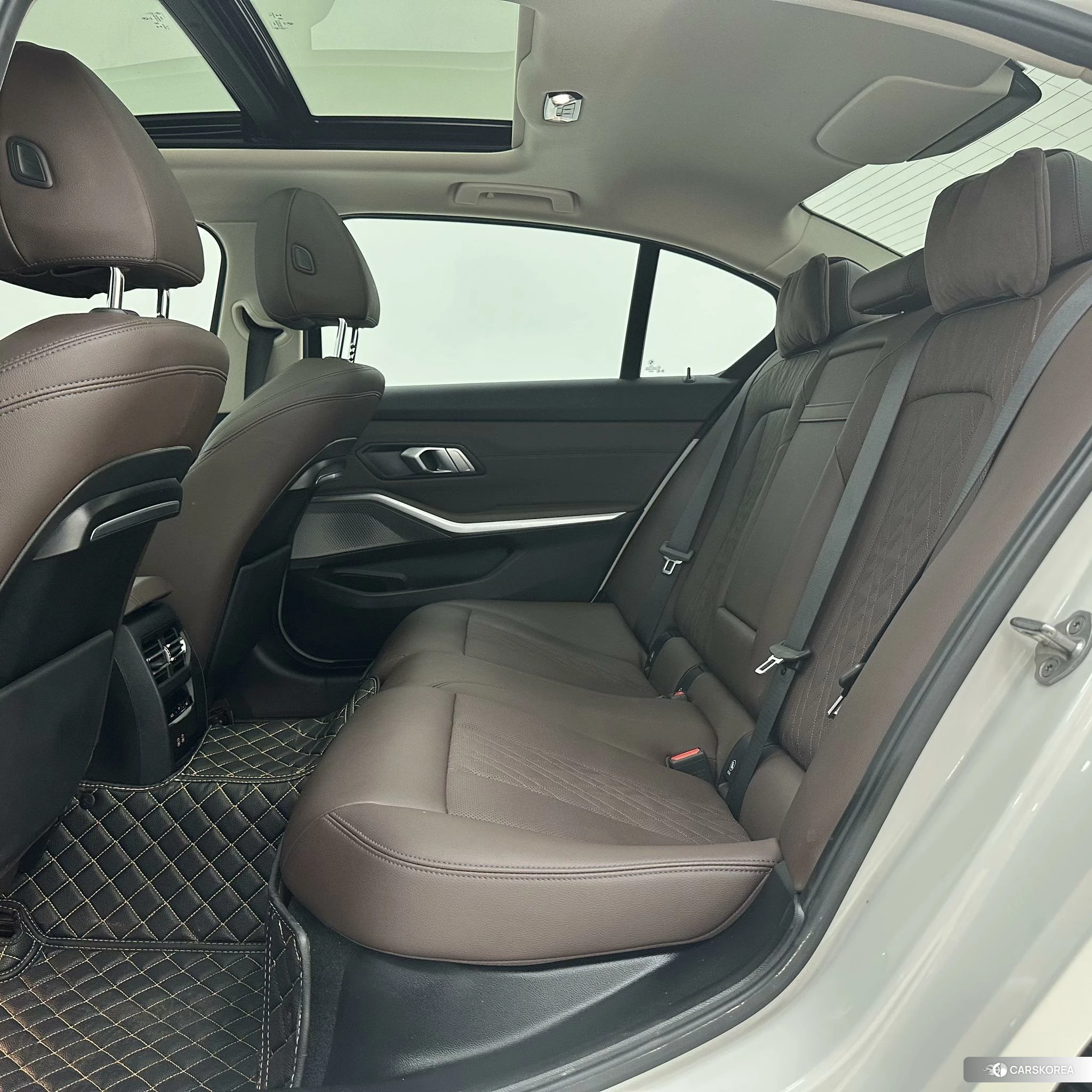 BMW 3 series 2022 Белый из Китая, фото 3