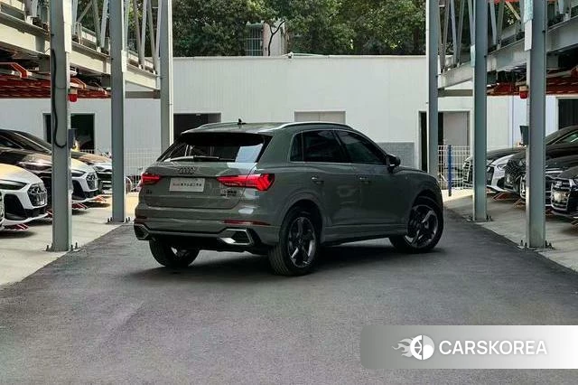 Audi Q3 2024 Темно-серый из Китая, фото 3