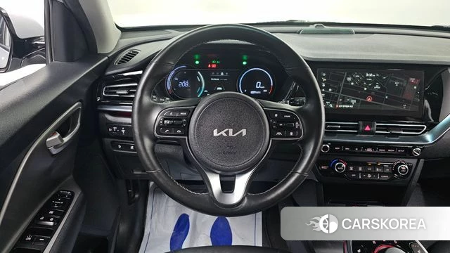 Kia Niro Plus 2022 Серебряный из Кореи, фото 3