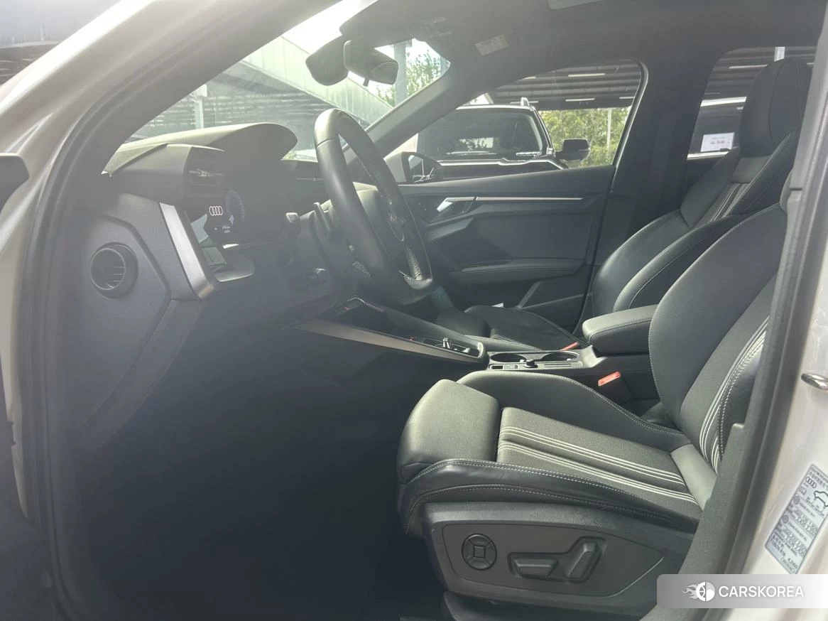 Audi A3 2022 Белый из Китая, фото 3