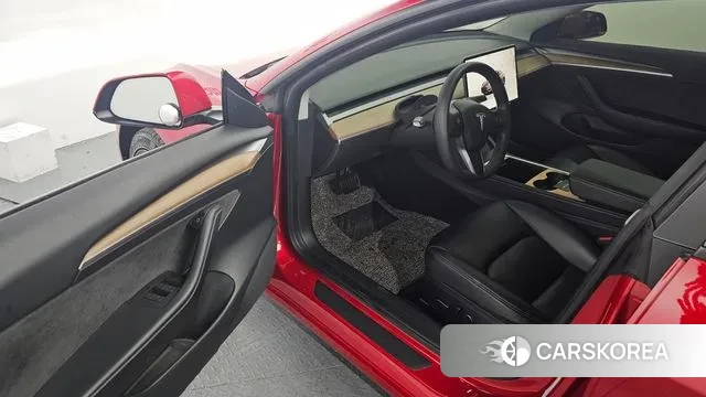 Tesla Model 3 2022 Красный из Кореи, фото 3