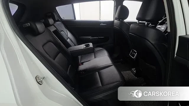 Kia Sportage 4th Generation 2018 Белый из Кореи, фото 3