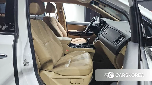 Kia The New Carnival 2018 Белый из Кореи, фото 3