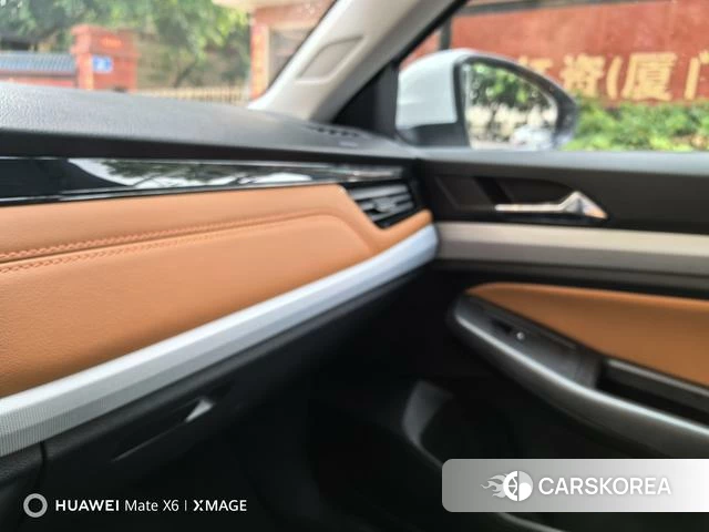 Volkswagen Bora 2025 Белый из Китая, фото 3