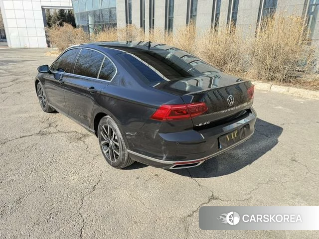 Volkswagen Magotan 2023 Черный из Китая, фото 3