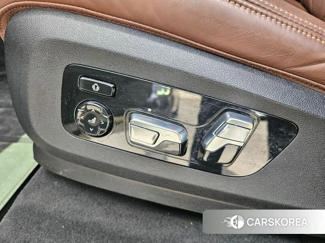 BMW X5 (G05) 2023 Белый из Кореи, фото 3
