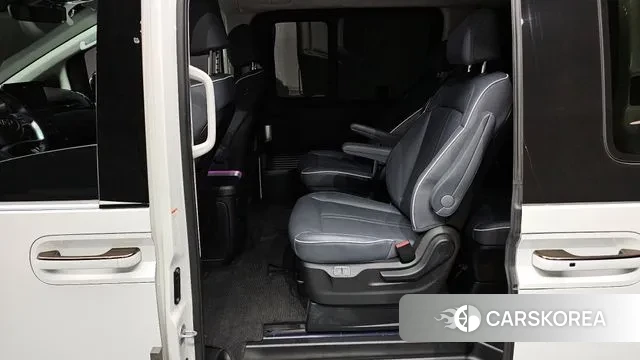 Hyundai Staria 2024 Белый из Кореи, фото 3