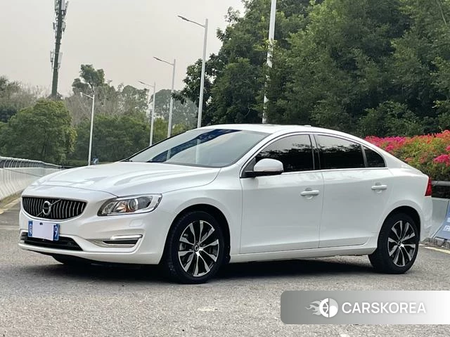 Volvo S60 2019 Белый из Китая, фото 3