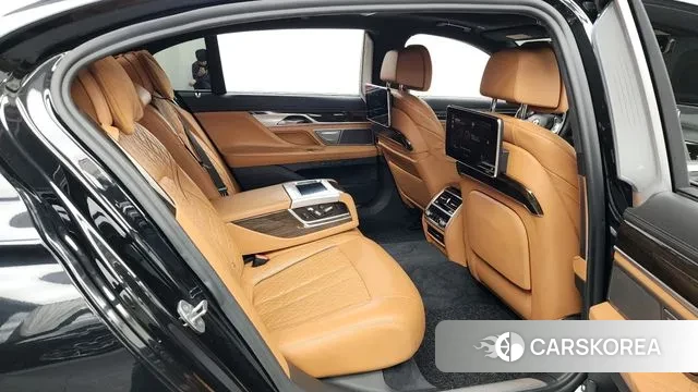 BMW 7 Series (G11) 2019 Черный из Кореи, фото 3