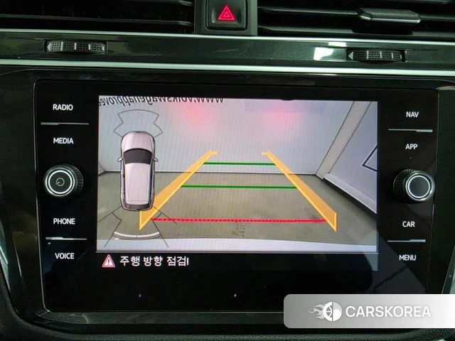 Volkswagen Tiguan second Generation 2020 Белый из Кореи, фото 3