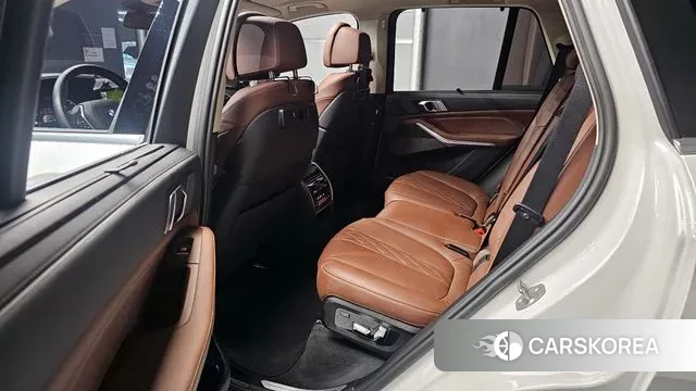 BMW X5 (G05) 2023 Белый из Кореи, фото 3