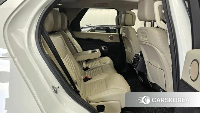 Land Rover Discovery 5 2021 Белый из Кореи, фото 3