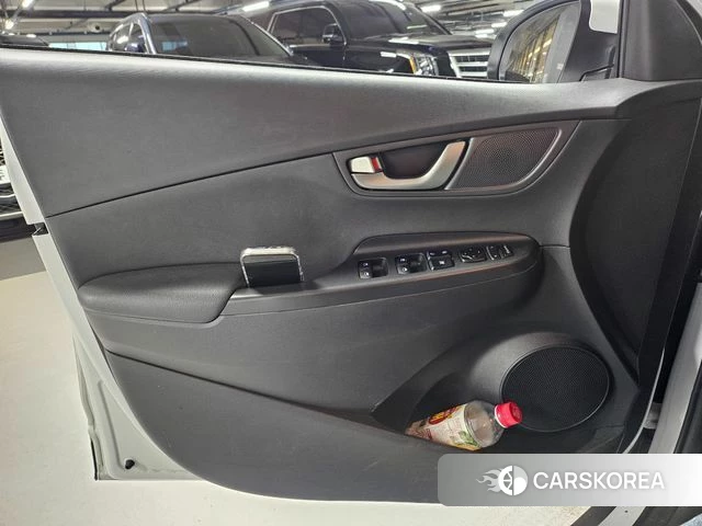 Hyundai Kona 2018 Белый из Кореи, фото 3