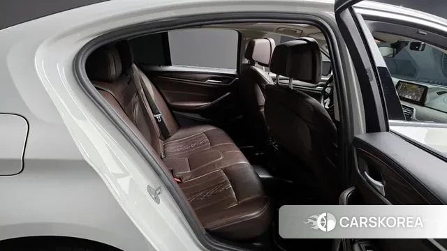 BMW 5 Series (G30) 2020 Белый из Кореи, фото 3