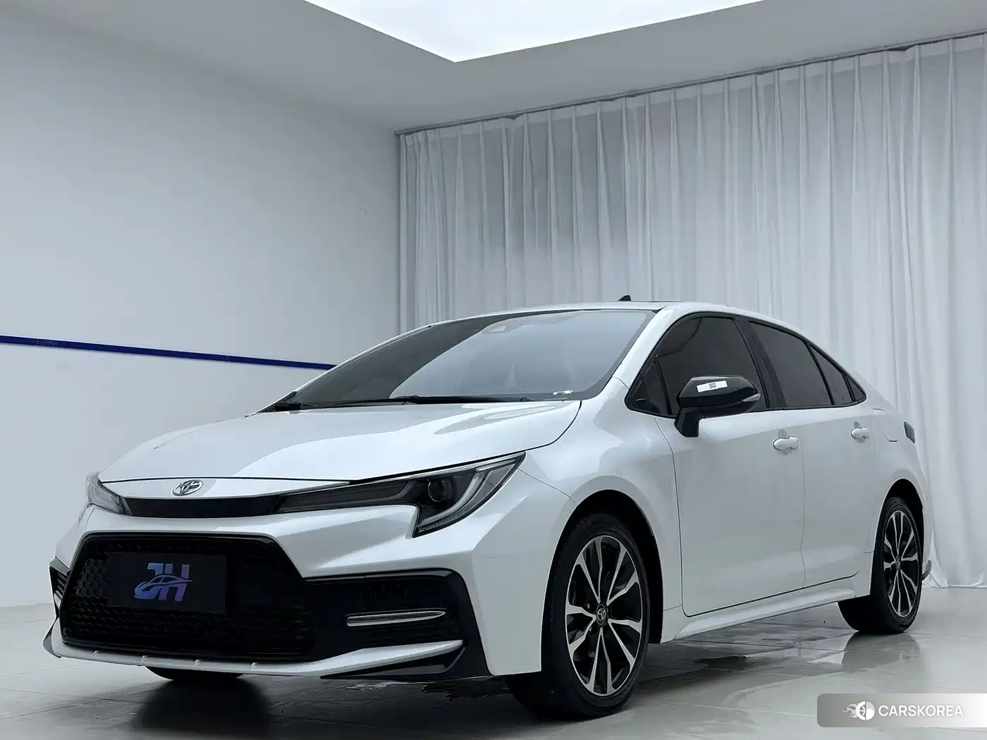 Toyota Levin 2022 Белый из Китая, фото 3