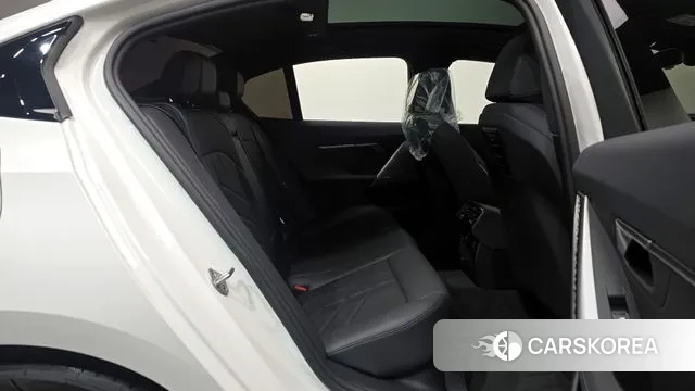 BMW 5 Series (G60) id 3442162 из Кореи 3