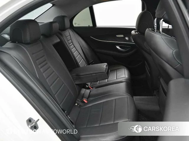 Mercedes-Benz E-Class W213 2019 Белый из Кореи, фото 3