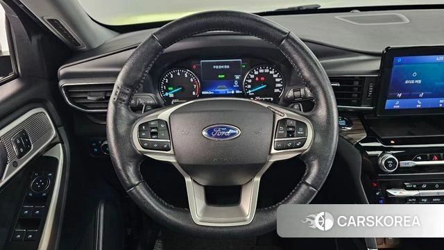 Ford Explorer 6th Generation 2021 Белый из Кореи, фото 3