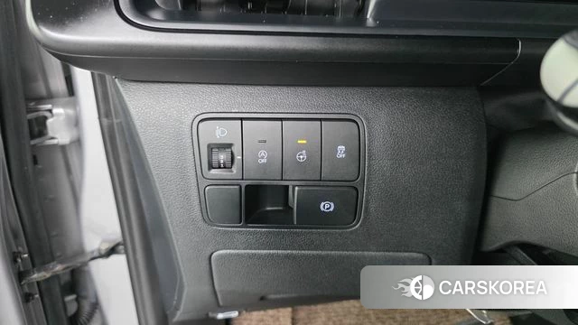 Hyundai Staria 2024 Серебряный из Кореи, фото 3