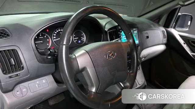 Hyundai The New Grand Starex 2019 Белый из Кореи, фото 3