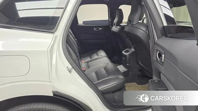 Volvo XC60 second Generation 2020 Белый из Кореи, фото 3