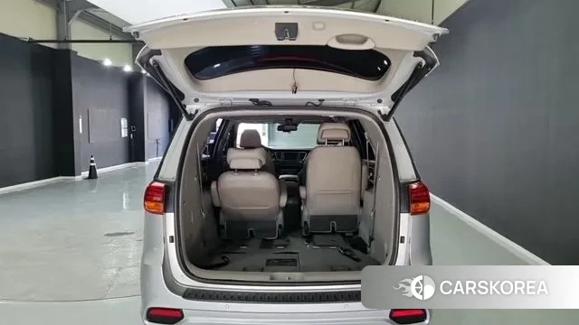 Kia The New Carnival 2020 Серебряный из Кореи, фото 3