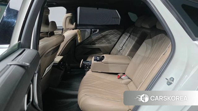 Kia K8 Hybrid 2023 Белый из Кореи, фото 3